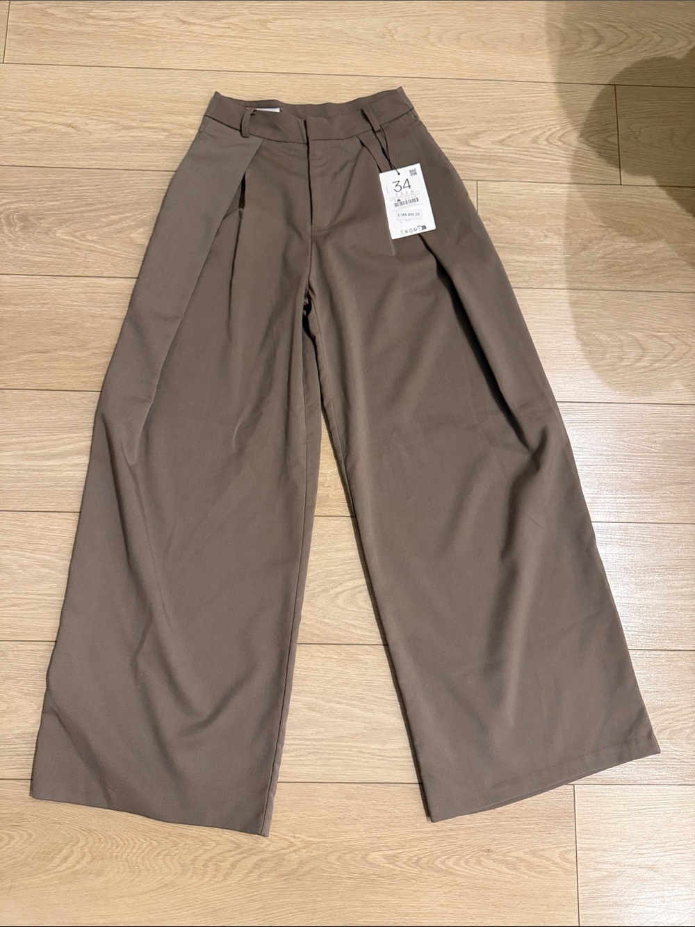 Womens Wide Leg Pleated Pants